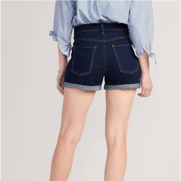 Old Navy Wow Women’s Jean Shorts. Dark wash. Size 2 Regular. 3” inseam - Picture 7 of 14
